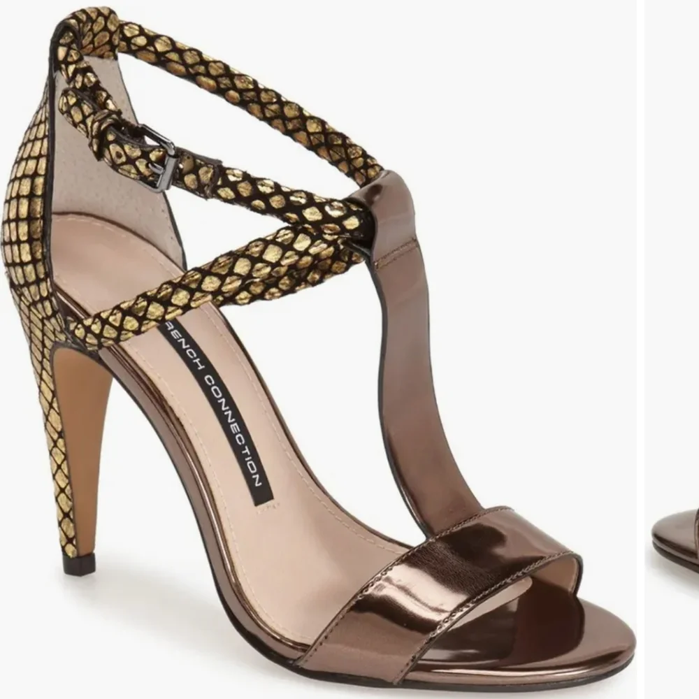 French Connection Naoma T-Strap Sandals, Size 7.5